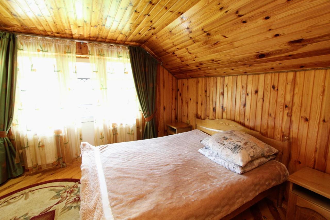 Cottage "Kliverent" Yaremche Exterior photo