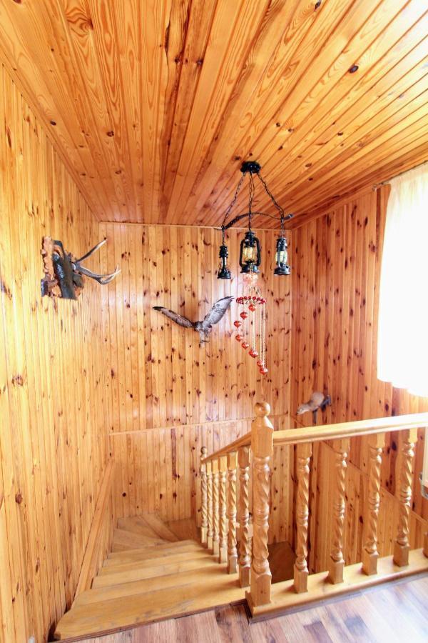 Cottage "Kliverent" Yaremche Exterior photo